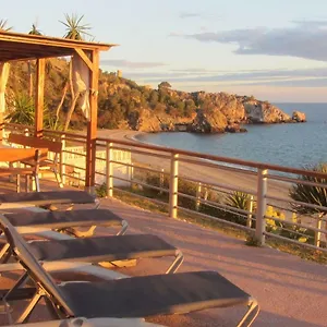 Casa Cuartel El Velero Сasa de vacaciones Nerja